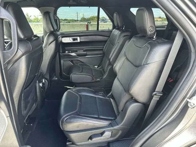 2020 Ford Explorer ST photo 27