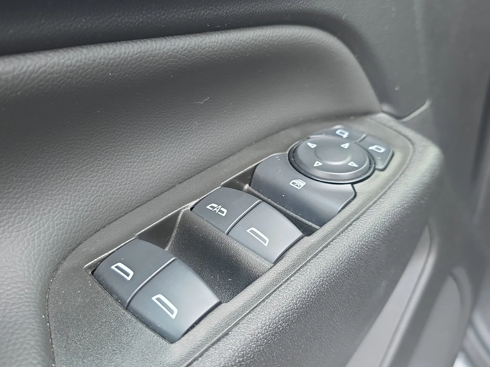 2024 Chevrolet Equinox LT photo 22