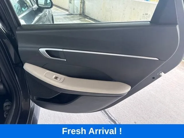 2025 Hyundai Sonata SEL photo 13