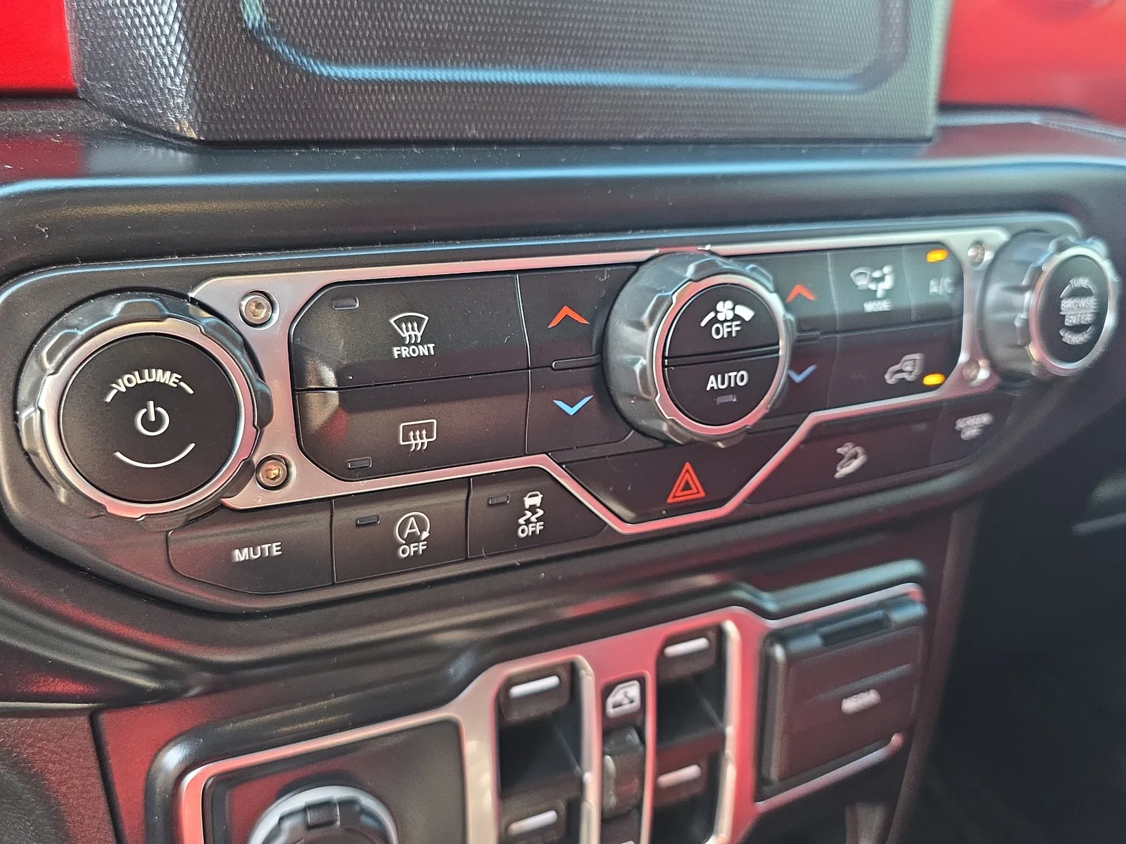 2020 Jeep Wrangler Unlimited Rubicon photo 30