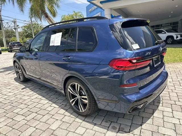 2021 BMW X7 xDrive40i photo 36