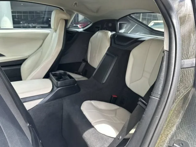 2019 BMW i8 2DR CPE photo 27