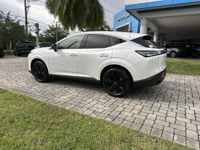 2025 Nissan Murano SV photo 33