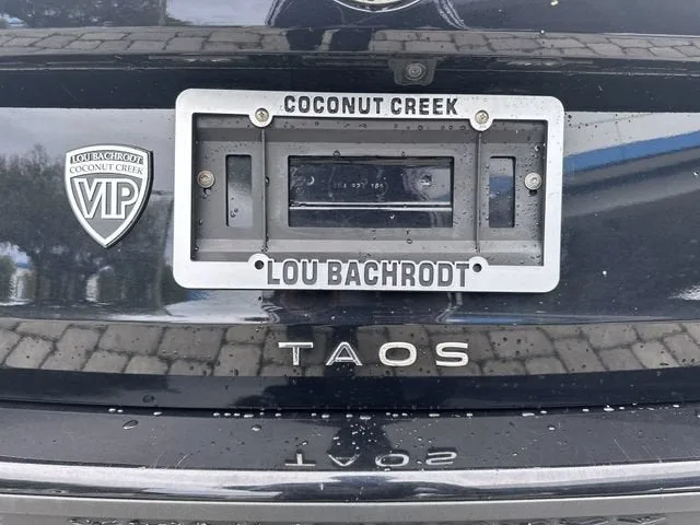 2022 Volkswagen Taos S photo 13