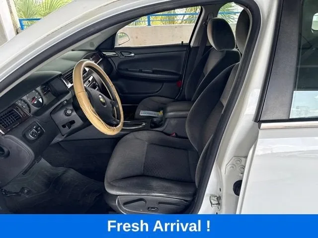 2015 Chevrolet Impala LS photo 2