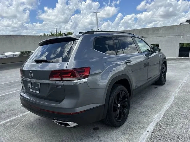 2022 Volkswagen Atlas 2.0T SE w/Technology photo 34