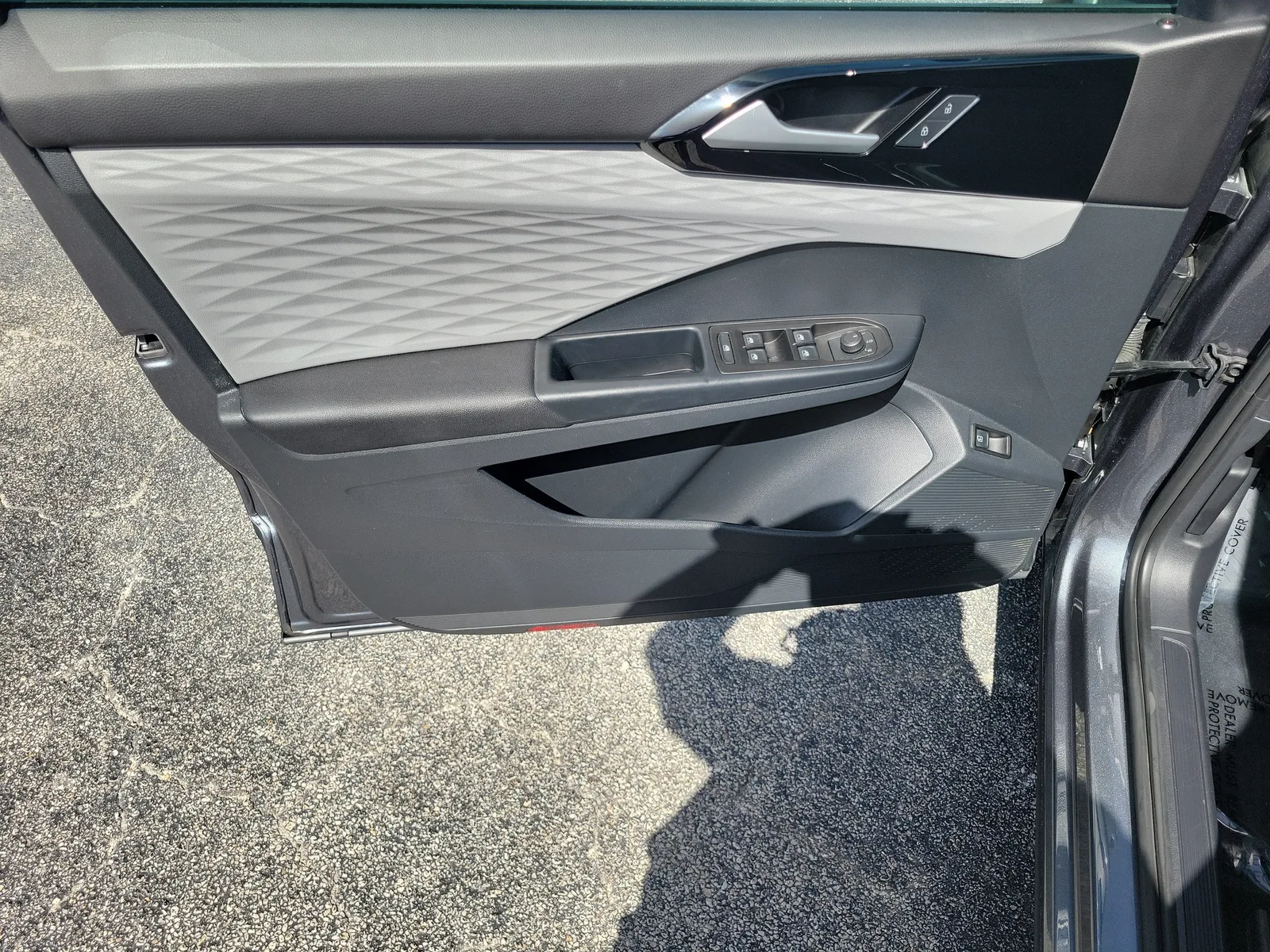 2023 Volkswagen Taos S photo 22