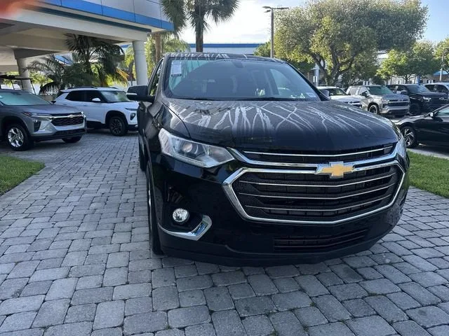 2021 Chevrolet Traverse LT Leather photo 18