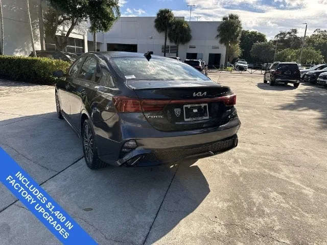 2024 Kia Forte GT-Line photo 35