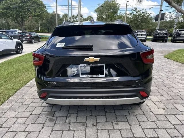 2024 Chevrolet Trax LT photo 35
