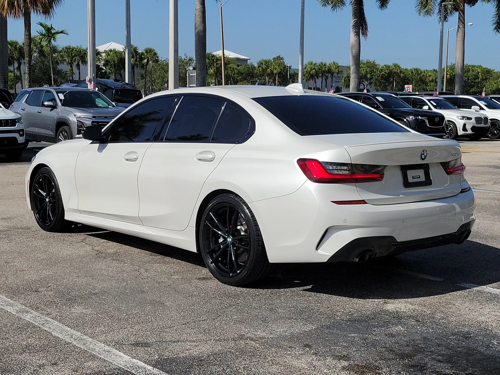 2022 BMW 3 Series 330i photo 5