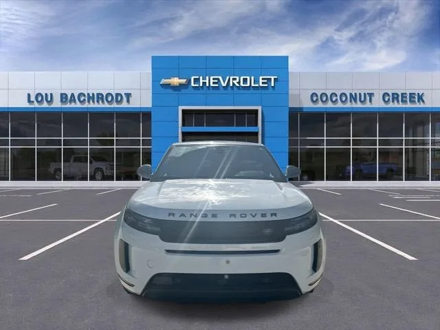 2024 Land Rover Range Rover Evoque Core S photo 3