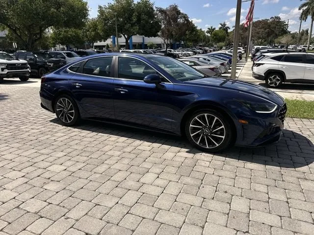 2020 Hyundai Sonata Limited photo 15