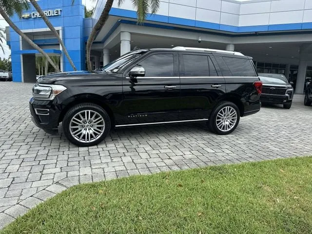 2022 Ford Expedition Platinum photo 31