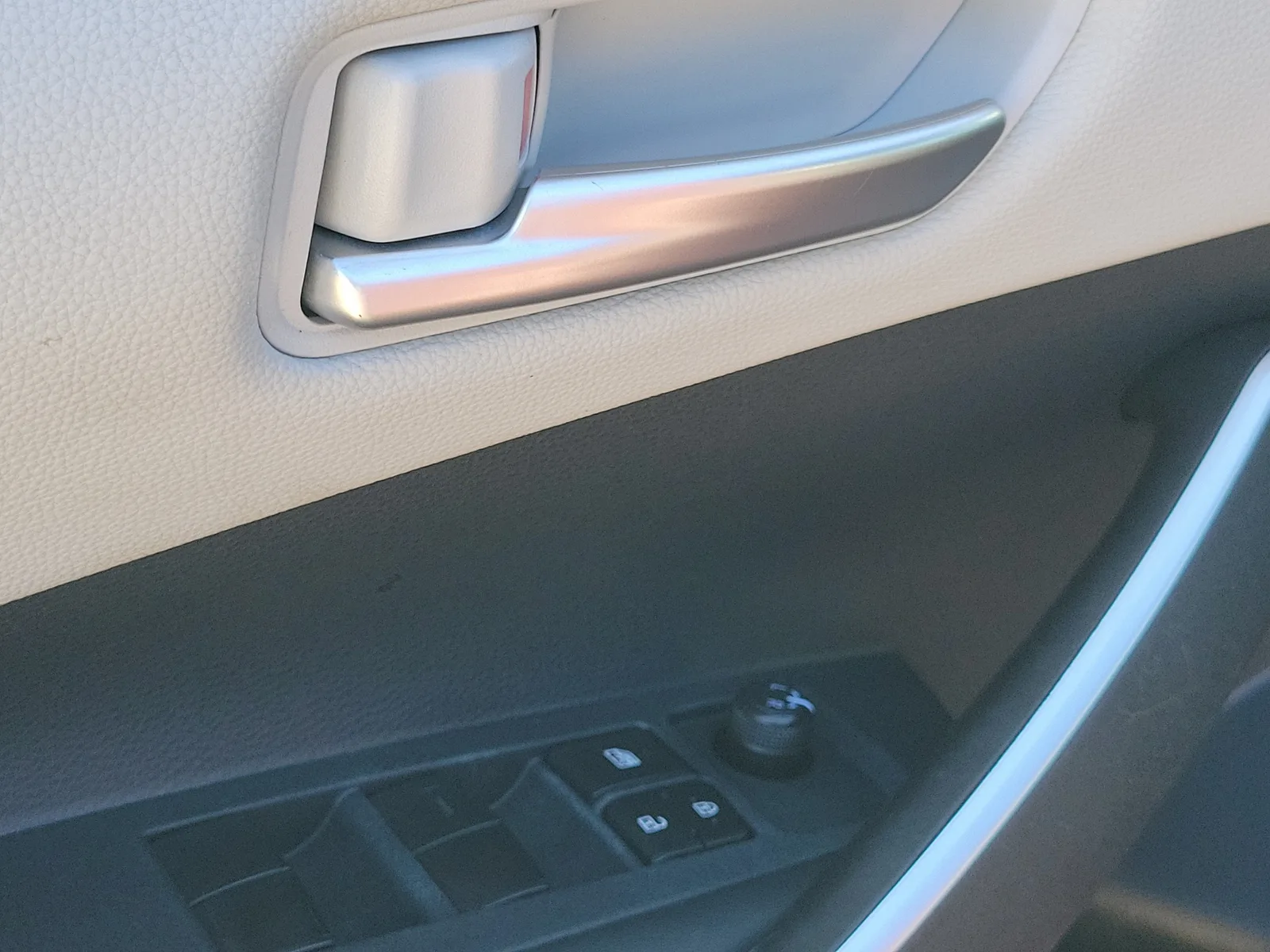 2024 Toyota Corolla SE photo 24