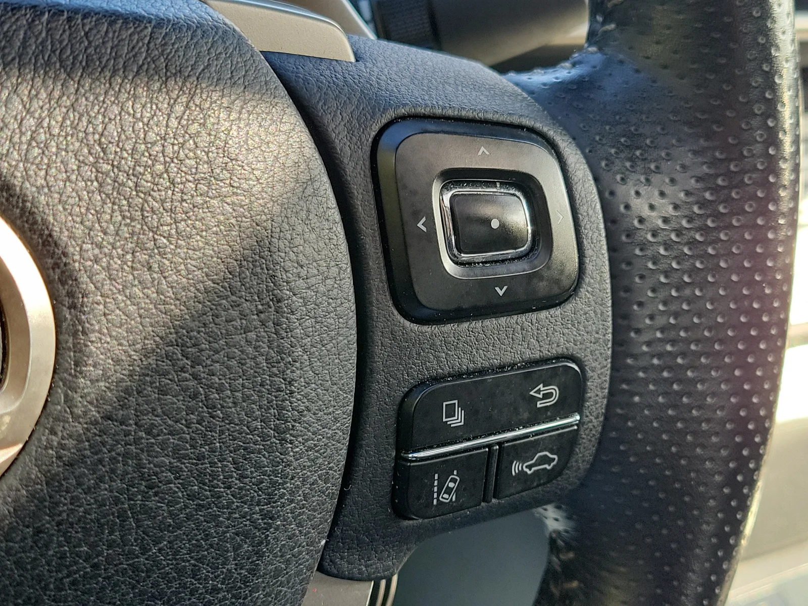 2020 Lexus IS IS 300 F SPORT photo 29