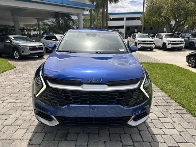 2025 Kia Sportage EX photo 20