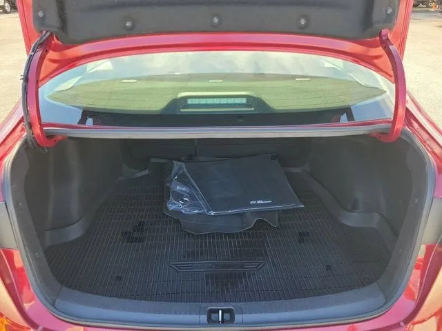 2024 Toyota Corolla SE photo 13
