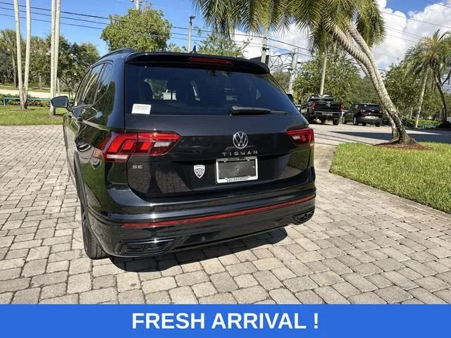 2022 Volkswagen Tiguan SE R-Line Black photo 34