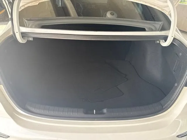 2021 Kia Forte GT-Line photo 4