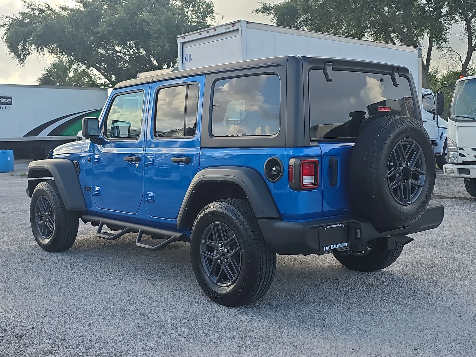 2024 Jeep Wrangler Sport S photo 5