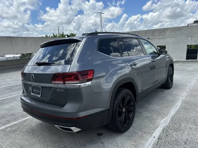2022 Volkswagen Atlas 2.0T SE w/Technology photo 34