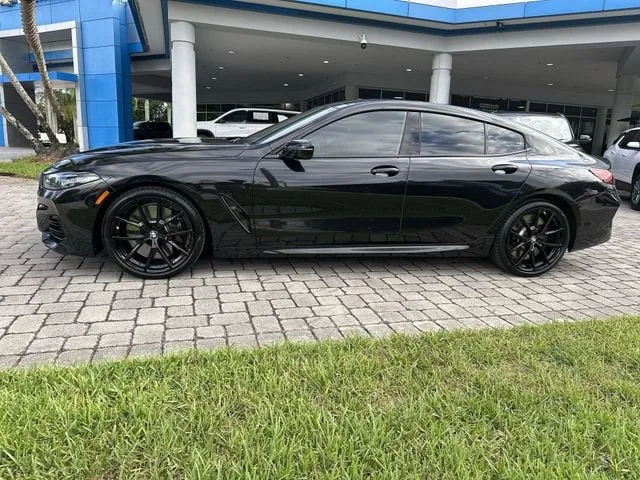 2024 BMW 8 Series M850i photo 32