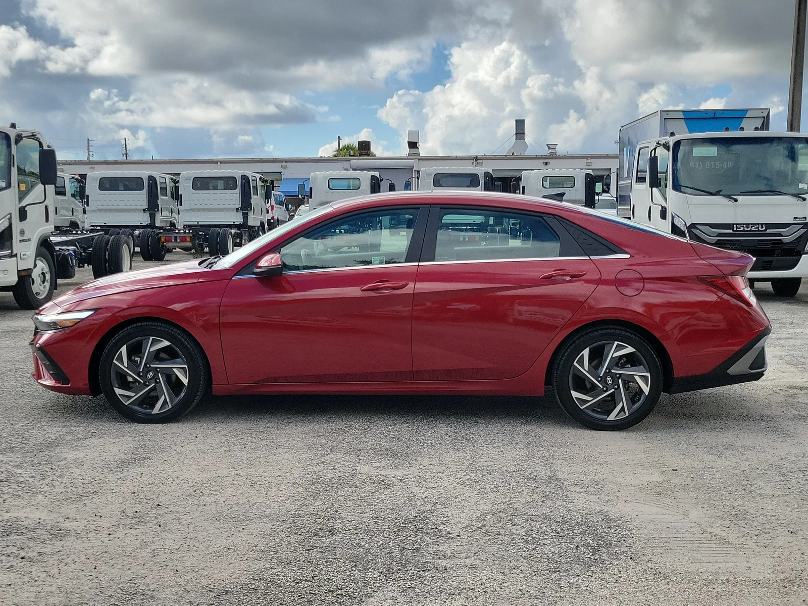 2025 Hyundai Elantra Limited photo 6
