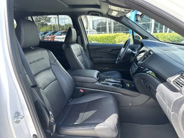 2024 Honda Passport Black Edition photo 29
