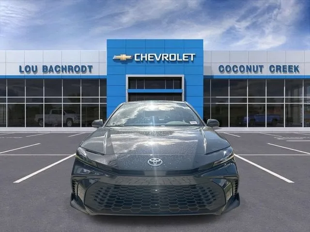 2025 Toyota Camry LE photo 3