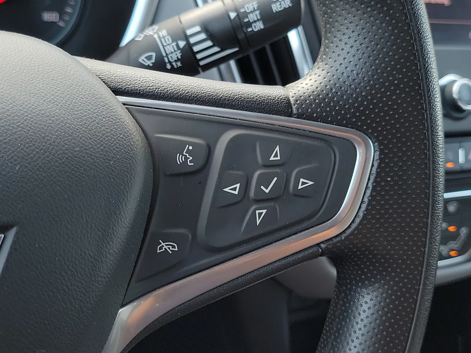 2022 Chevrolet Equinox LT photo 24