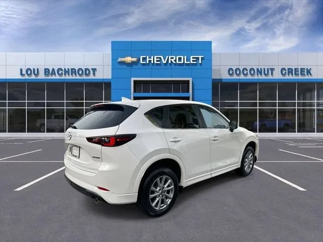 2024 Mazda CX-5 2.5 S Preferred Package photo 8