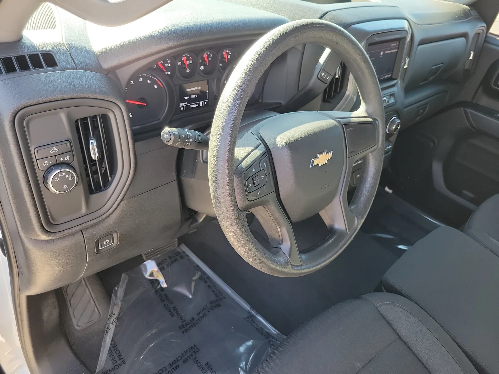 2023 Chevrolet Silverado 1500 Custom photo 18