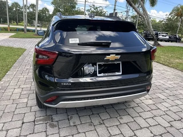 2024 Chevrolet Trax LT photo 34