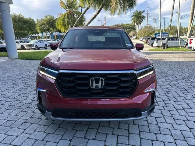 2024 Honda Pilot EX-L 7 Passenger photo 18