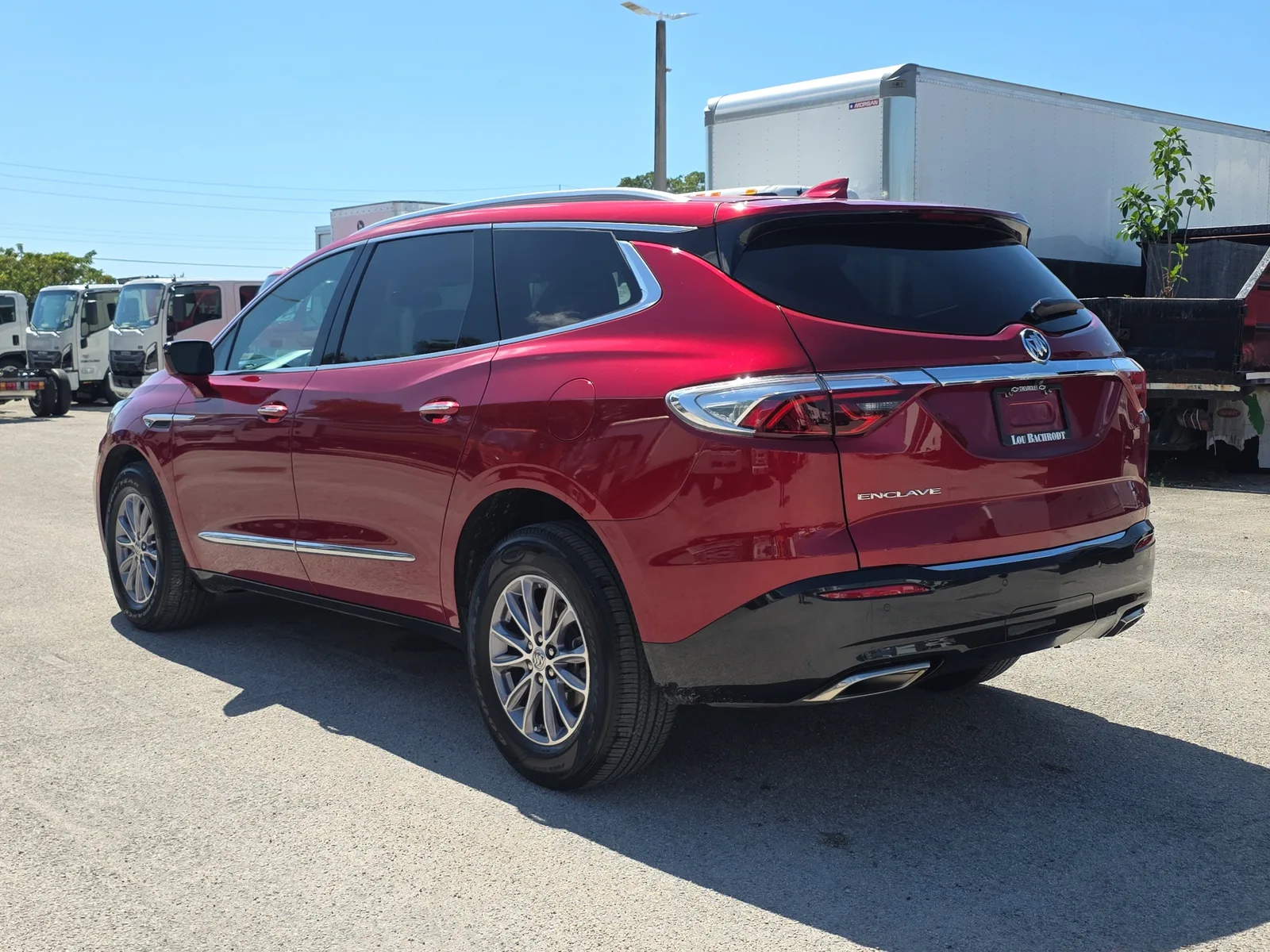 2024 Buick Enclave Essence photo 5