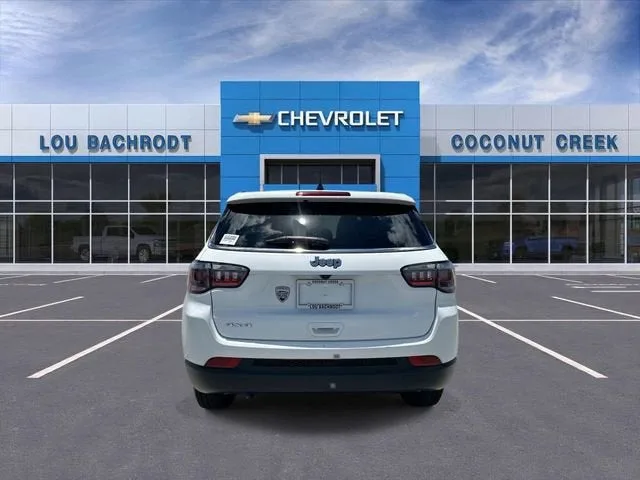 2023 Jeep Compass Sport photo 7