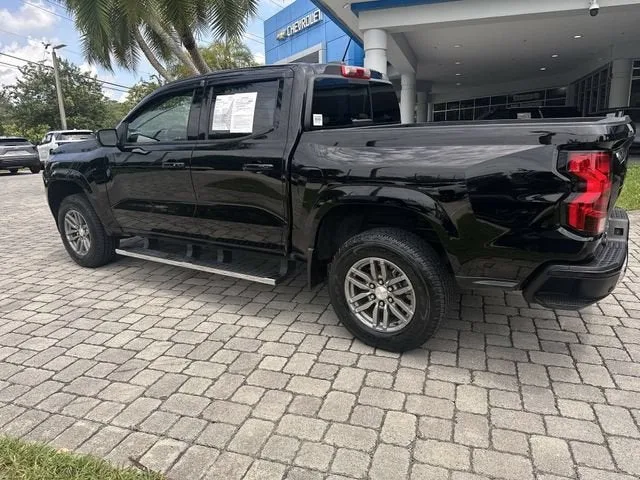 2024 Chevrolet Colorado LT photo 33