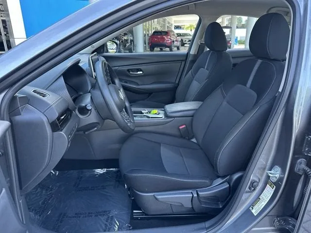 2025 Nissan Sentra SV photo 30