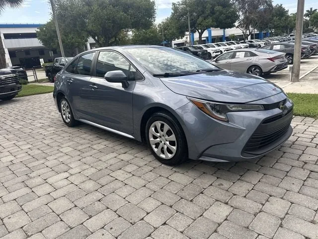 2024 Toyota Corolla LE photo 16
