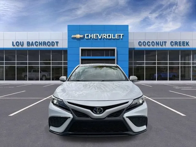 2024 Toyota Camry SE photo 3