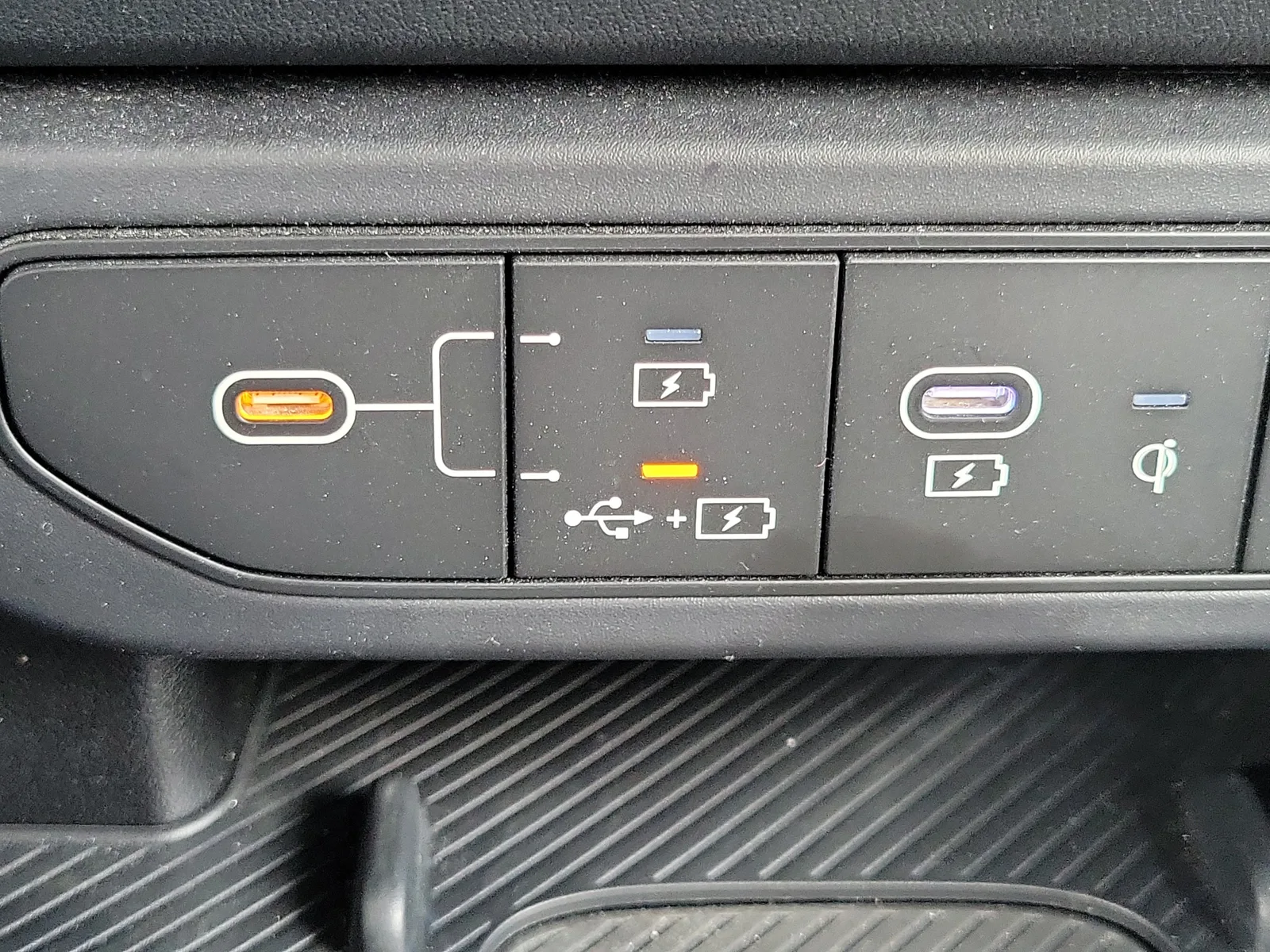 2025 Kia K4 EX photo 30