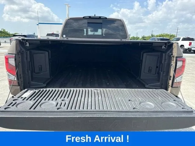 2023 Nissan Titan XD PRO-4X photo 4