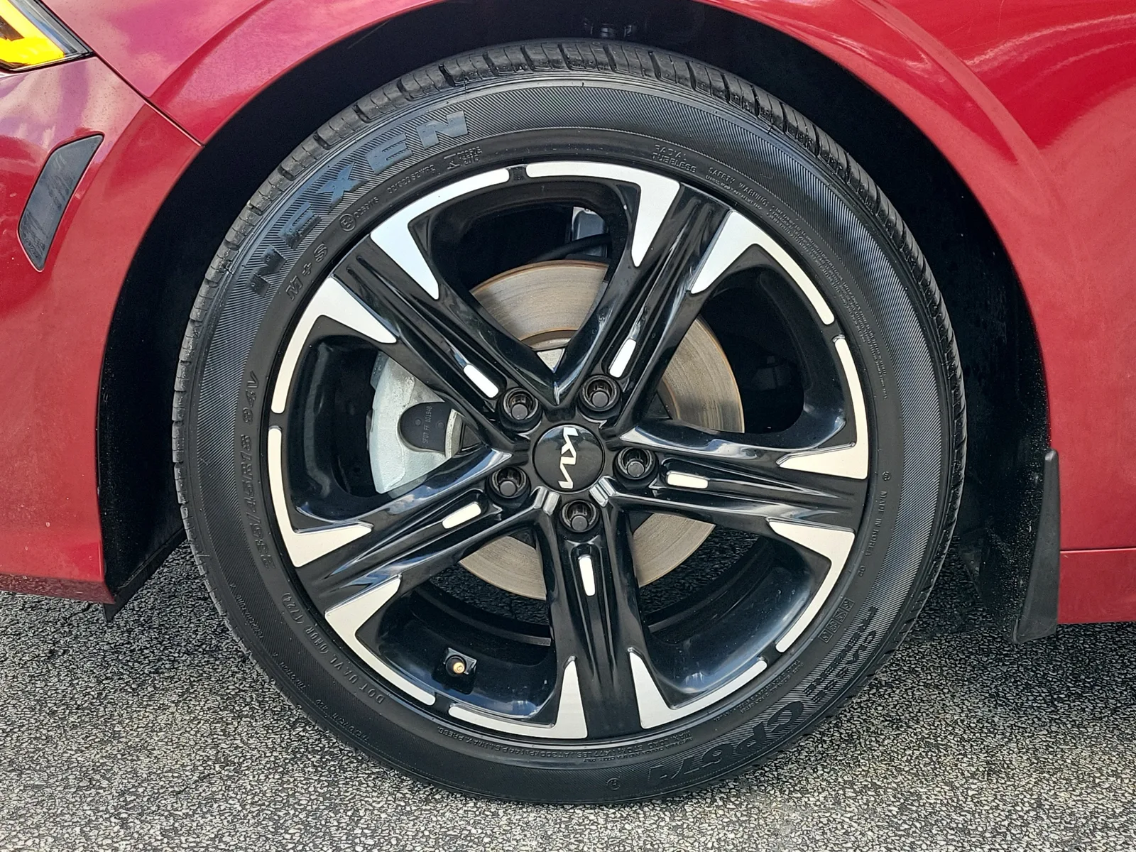 2022 Kia K5 GT-Line photo 9