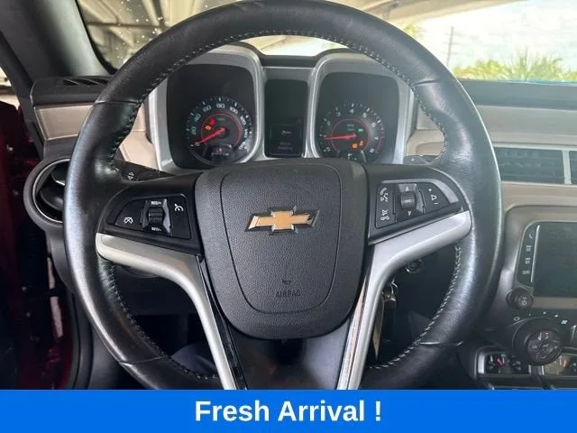 2015 Chevrolet Camaro LT photo 4