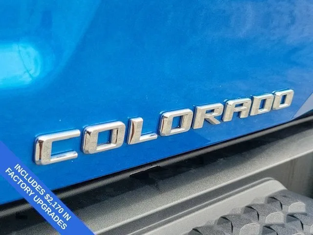 2024 Chevrolet Colorado LT photo 11
