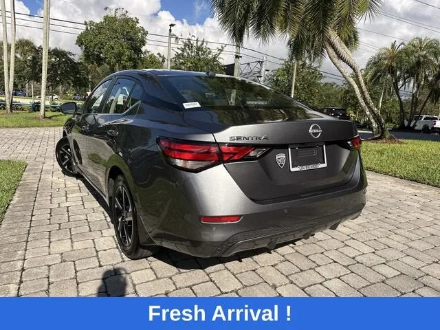 2025 Nissan Sentra SV photo 12