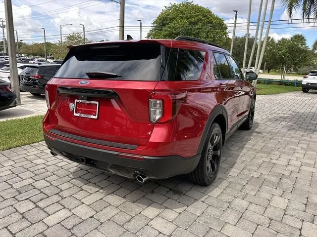 2023 Ford Explorer ST-Line photo 36