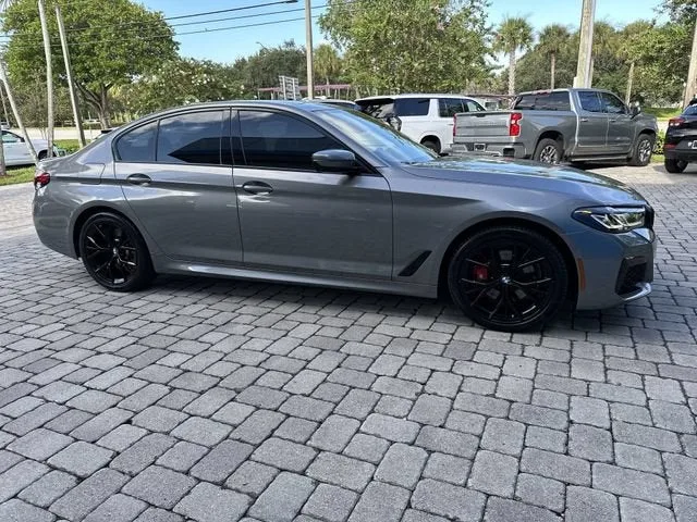 2023 BMW 5 Series 530i photo 15