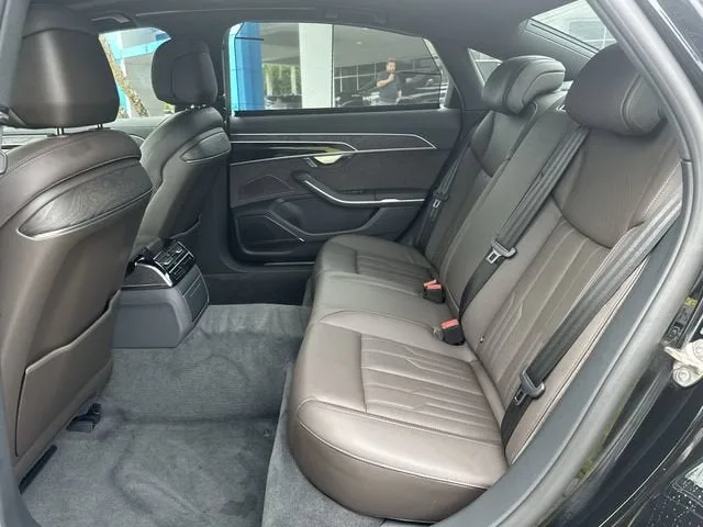 2023 Audi A8 4DR L QTRO 55 TFS photo 27